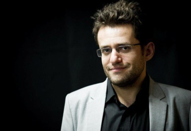 Img default alt hy