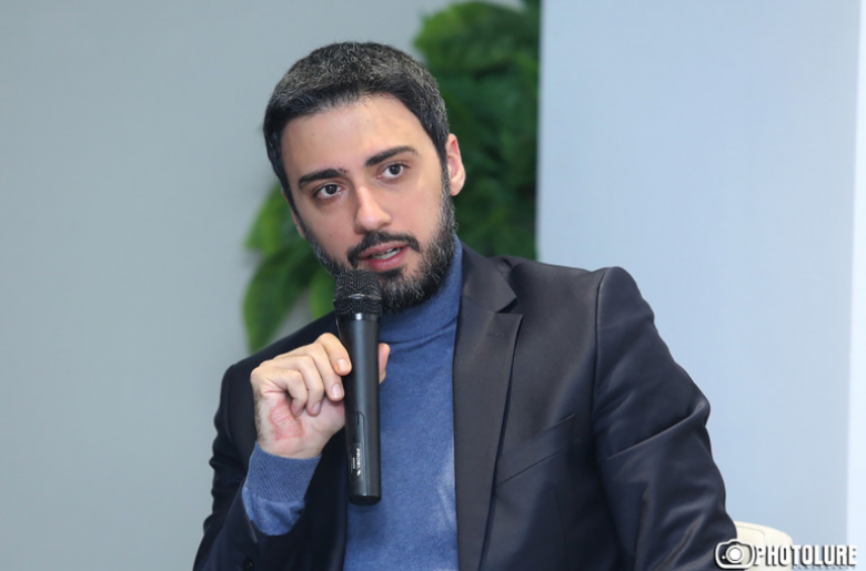 Img default alt hy